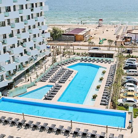Summer Residence Apartment In Infinity Beach Resort - Parking Mamaia Extérieur photo