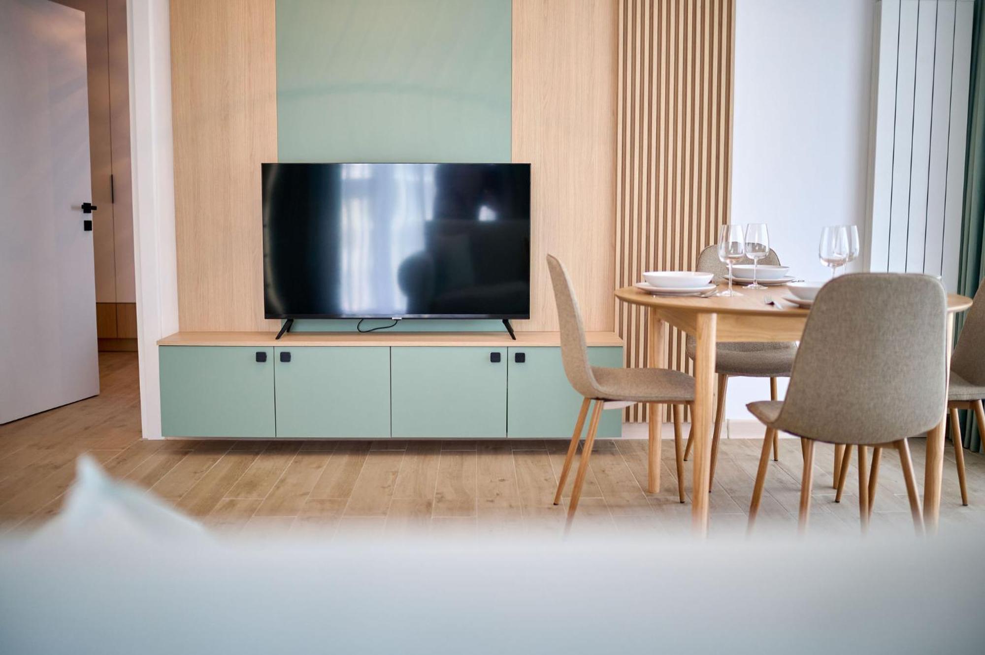 Summer Residence Apartment In Infinity Beach Resort - Parking Mamaia Extérieur photo