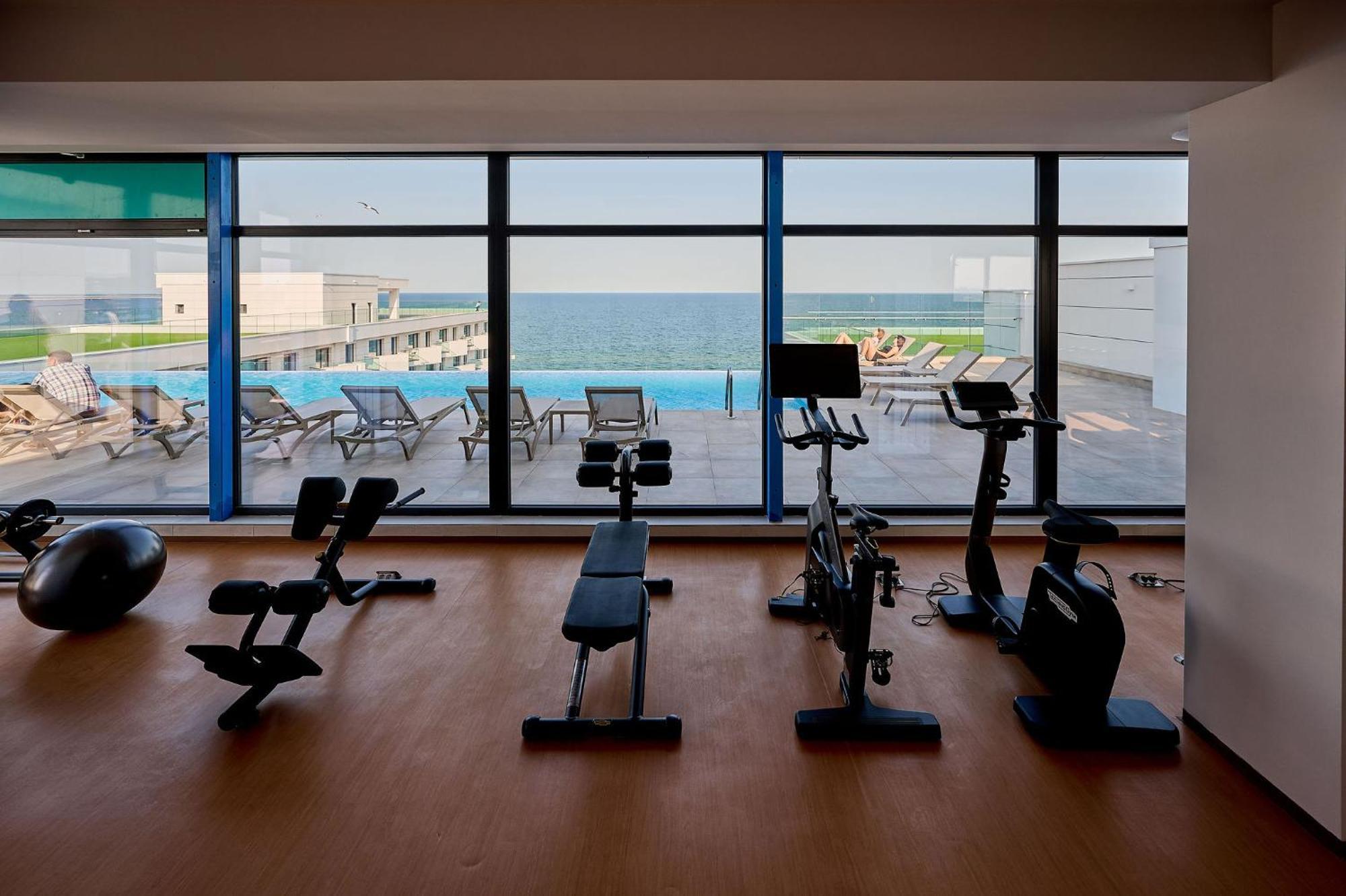 Summer Residence Apartment In Infinity Beach Resort - Parking Mamaia Extérieur photo